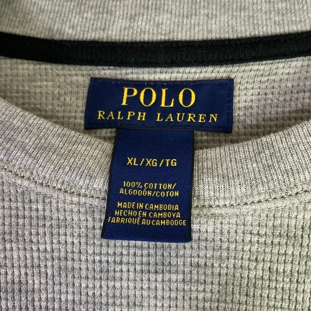 Ralph Lauren Polo,‎ heather grey long sleeve waffle knit shirt.
